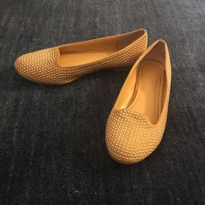 Yellow studded flats